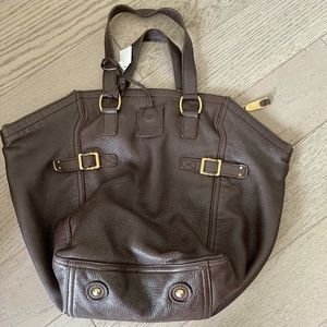 Yves Saint Laurent Leather tote